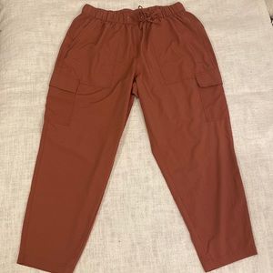 Old Navy StretchTech Crop Cargo Pants